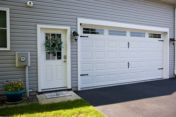 24/7 Emergency Garage Door Panel Replacement experts in Ferndale, PA